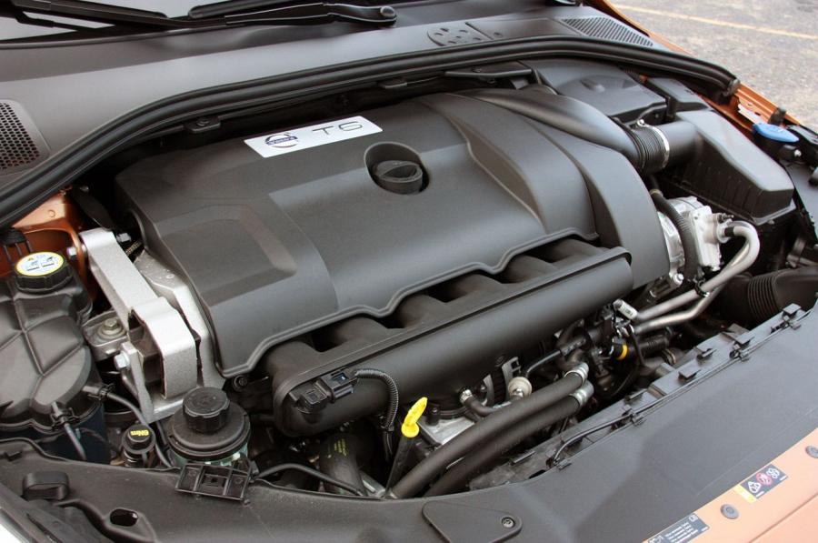  Volvo S60 2010 года  (фото 169 из 226)